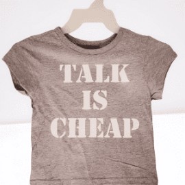 Blusa para Dama Manga Corta Gris Talk is Cheap Look Kool